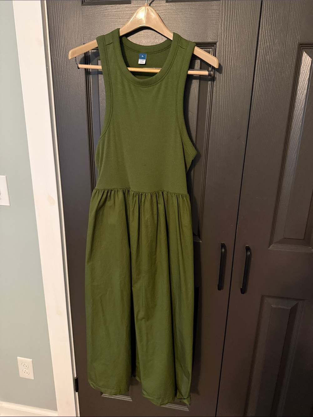 Old Navy Olive Green Sleeveless Midi Dress